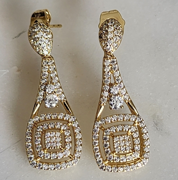 Gold Plated 14k Color and Zircoin Dangle Earrings . NWOT - Picture 2 of 6